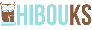Logo de la marque Hibouks, c'est un hibou marron avec des lunettes bleues. Il est dessiné sur un livre bleu. A côté du hibou il y a la marque Hibouks écrite en bleu et marron.